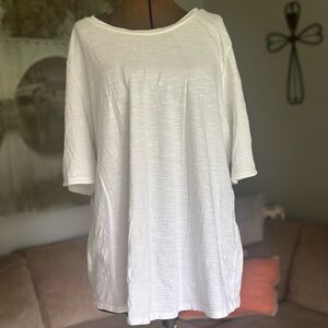 Chicos size 3 lightweight Women's White Top with sleeve detail